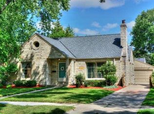2624 N 96th St, Wauwatosa, WI 53226