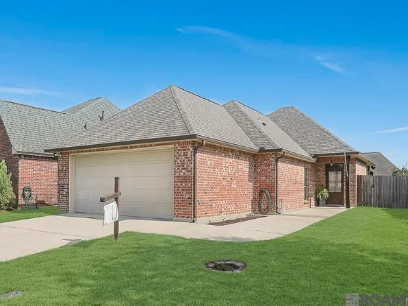 15055 Garden Creek Dr, Walker, LA 70785