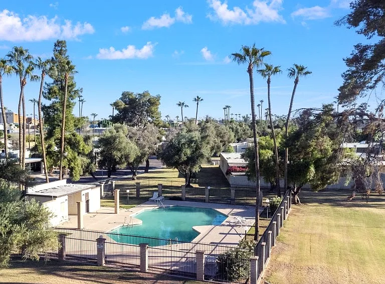 1702 E Gaylon Dr — Photo 23