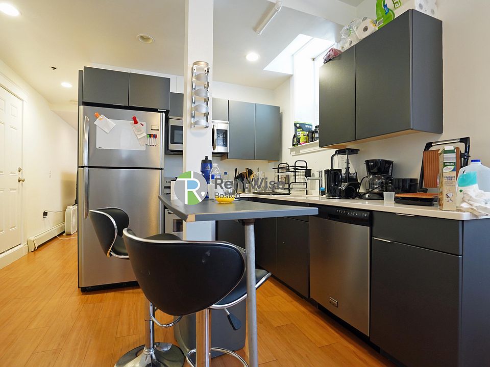 1st image of 11 Griggs St #B