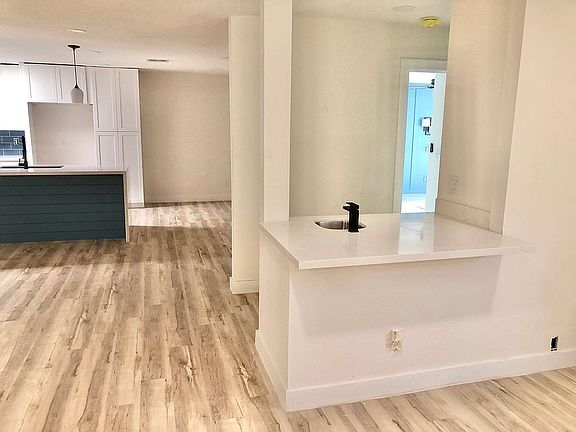 2nd image of 7754 N Via De Frontera