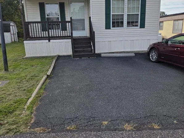 138 Ridge Rd #138, Quakertown, PA 18951
