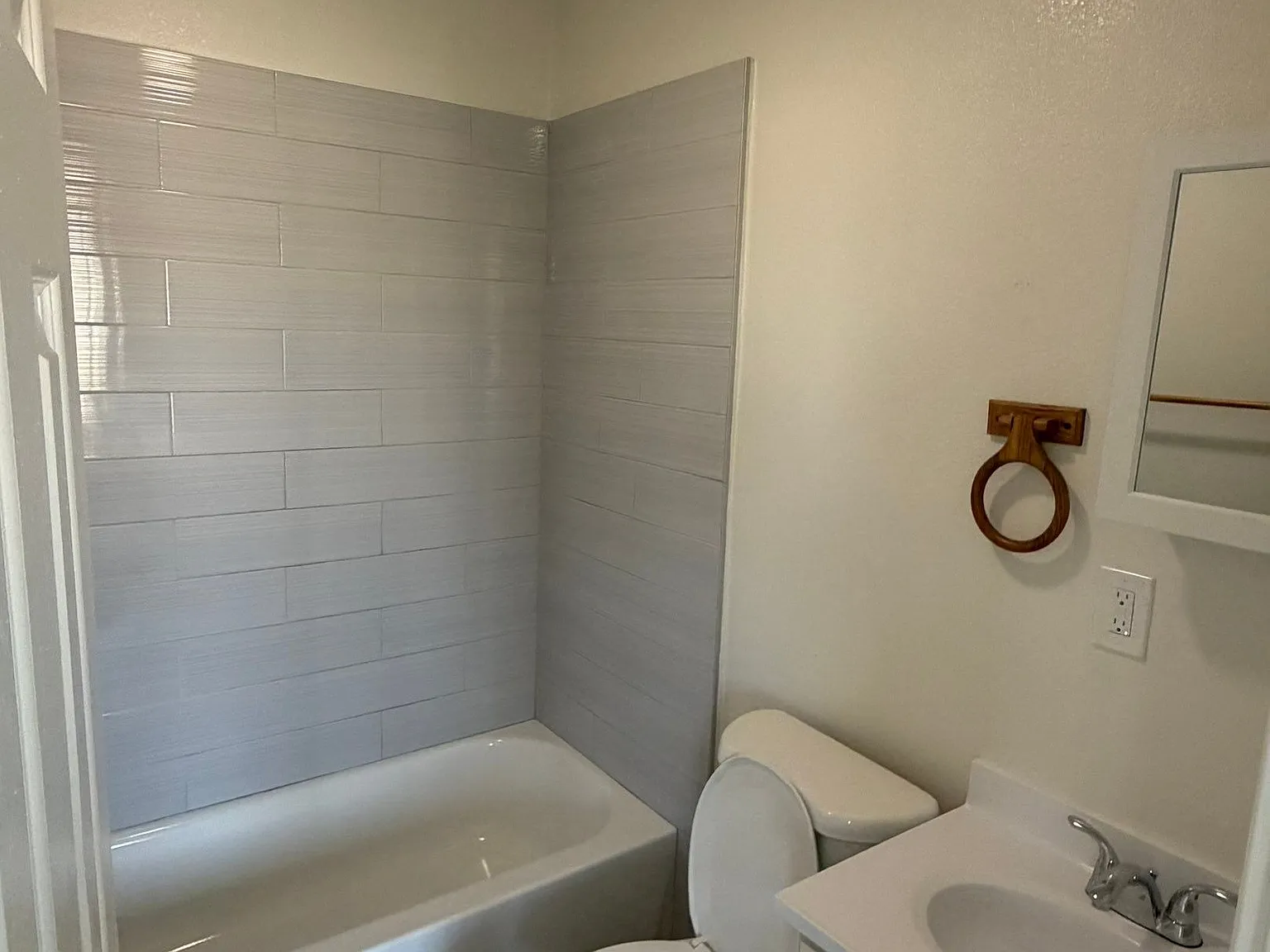 1 bed, $1,400 — Photo 3