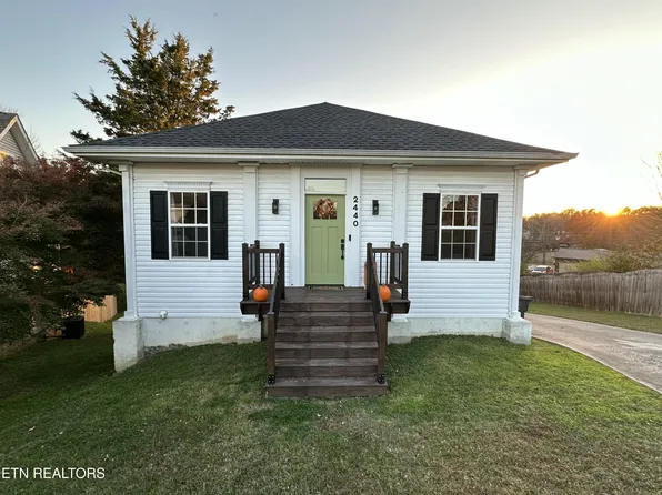 2440 Honey Grove Ln, Knoxville, TN 37923