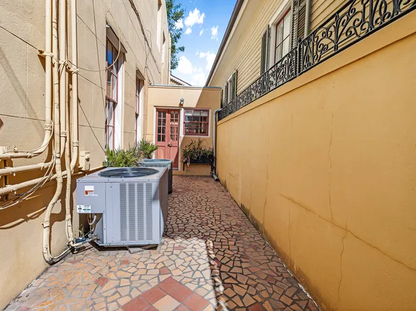 819 Barracks St, New Orleans, LA