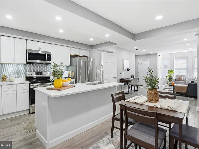2536 Garrett Ave — Photo 20