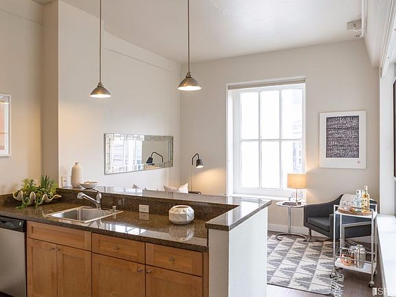 3rd image of 942 Market St #502