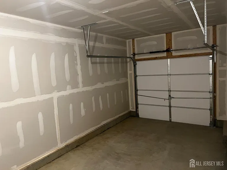 309 Mazzeo Dr — Photo 6