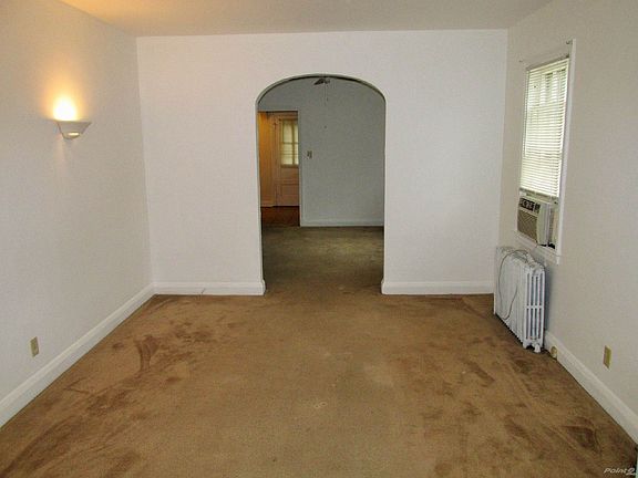 2816 Fleetwood Ave 001