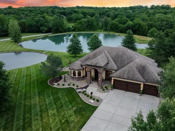16025 Knorpp Rd, Pleasant Hill, MO 64080