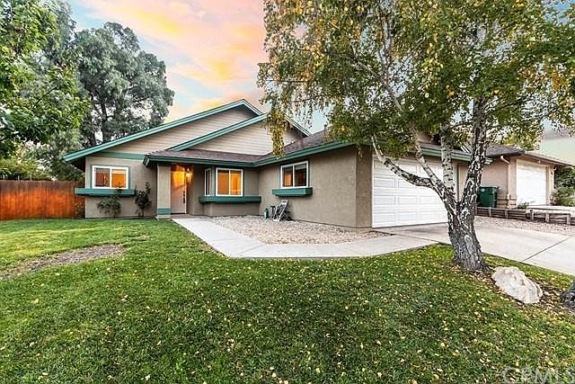 1st image of 352 Crazy Horse Dr
