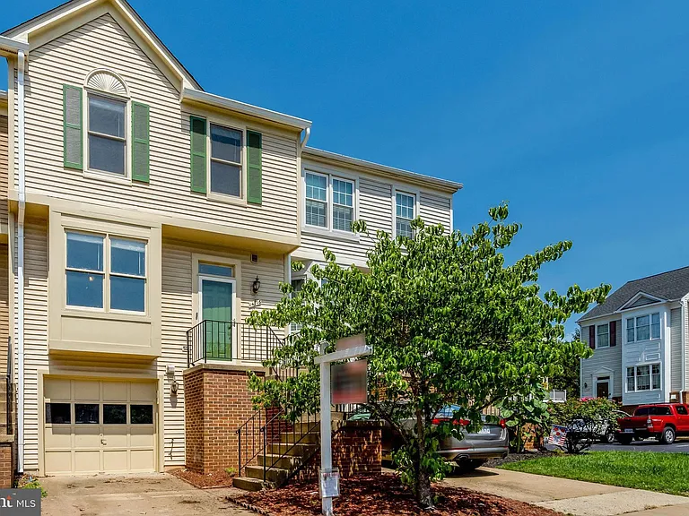 14716 Grobie Pond Ln — Photo 1