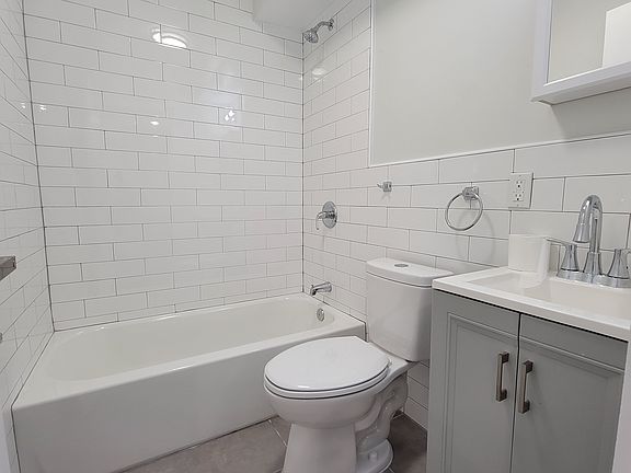 3rd image of 2505 John F Kennedy Blvd #47E