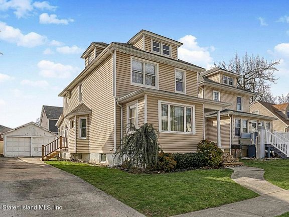 2nd image of 90 Cloverdale Ave
