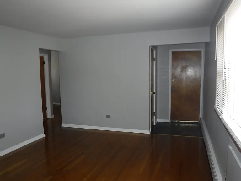 8700 S Merrill Ave — Photo 12