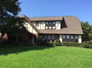 2702 Ridgewood Ln, Nederland, TX 77627