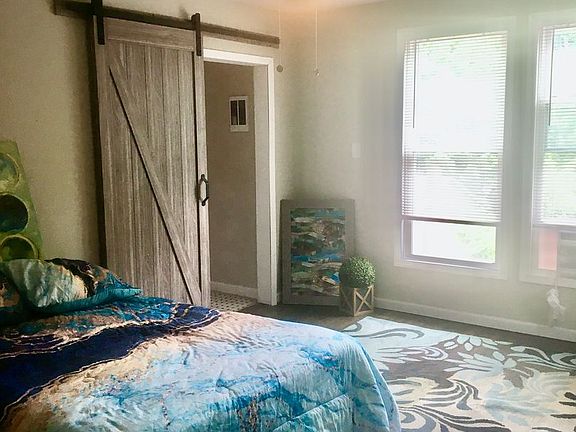 3rd image of 329 Stockton St #D