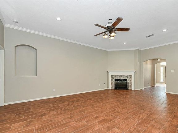 2nd image of 20311 Avery Point Dr