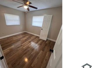 8580 Gardenia Dr, Seminole, FL 33777