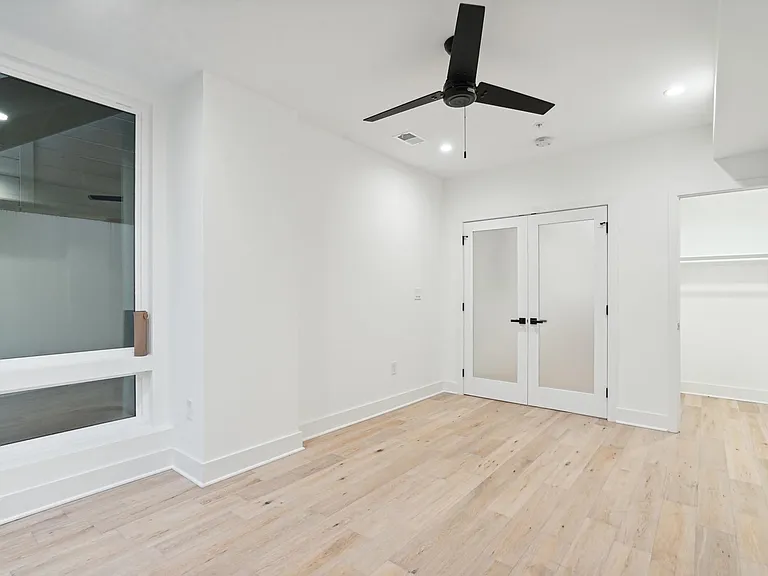 1111 K St NE #2 — Photo 14