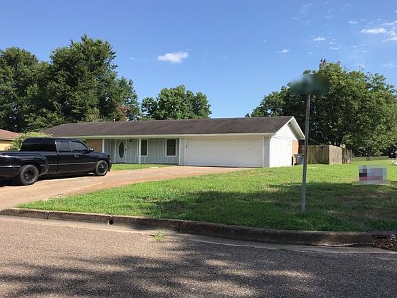 2nd image of 1058 Park Center Dr