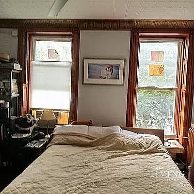 5th image of 660 Carroll St APT 2L