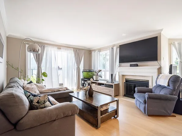 1830 Southmere Cres E #313, Surrey, BC V4A 9C2