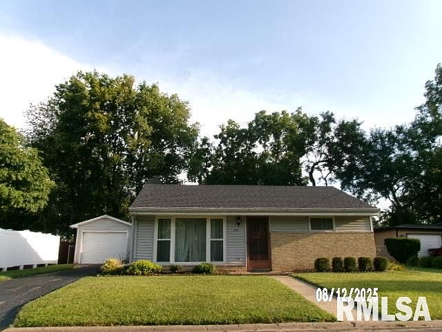 1st image of 628 E Embert Pl
