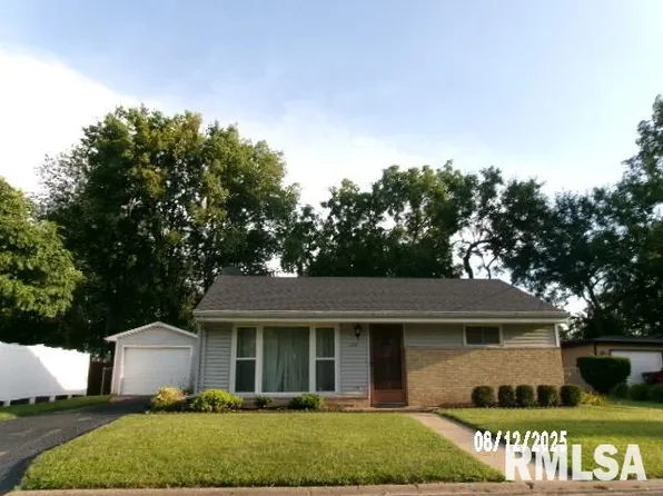 628 E Embert Pl, Peoria, IL 61603