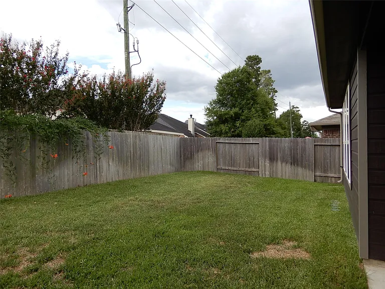 12258 Chestnut Clearing Trl — Photo 21