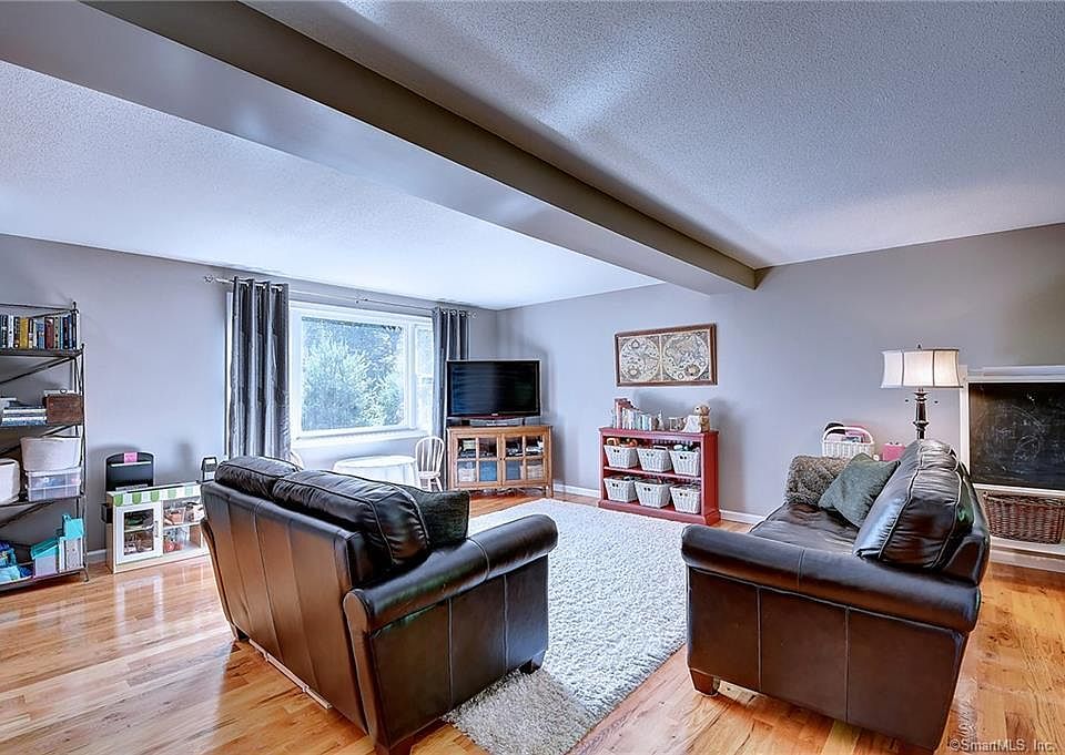 1st image of 6 Sachem Drive #6