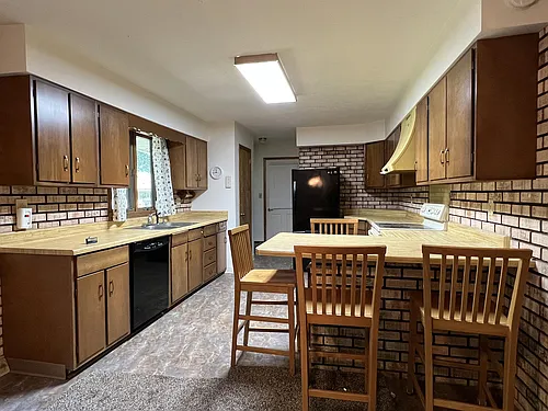 104 Sunset Dr Photo 1