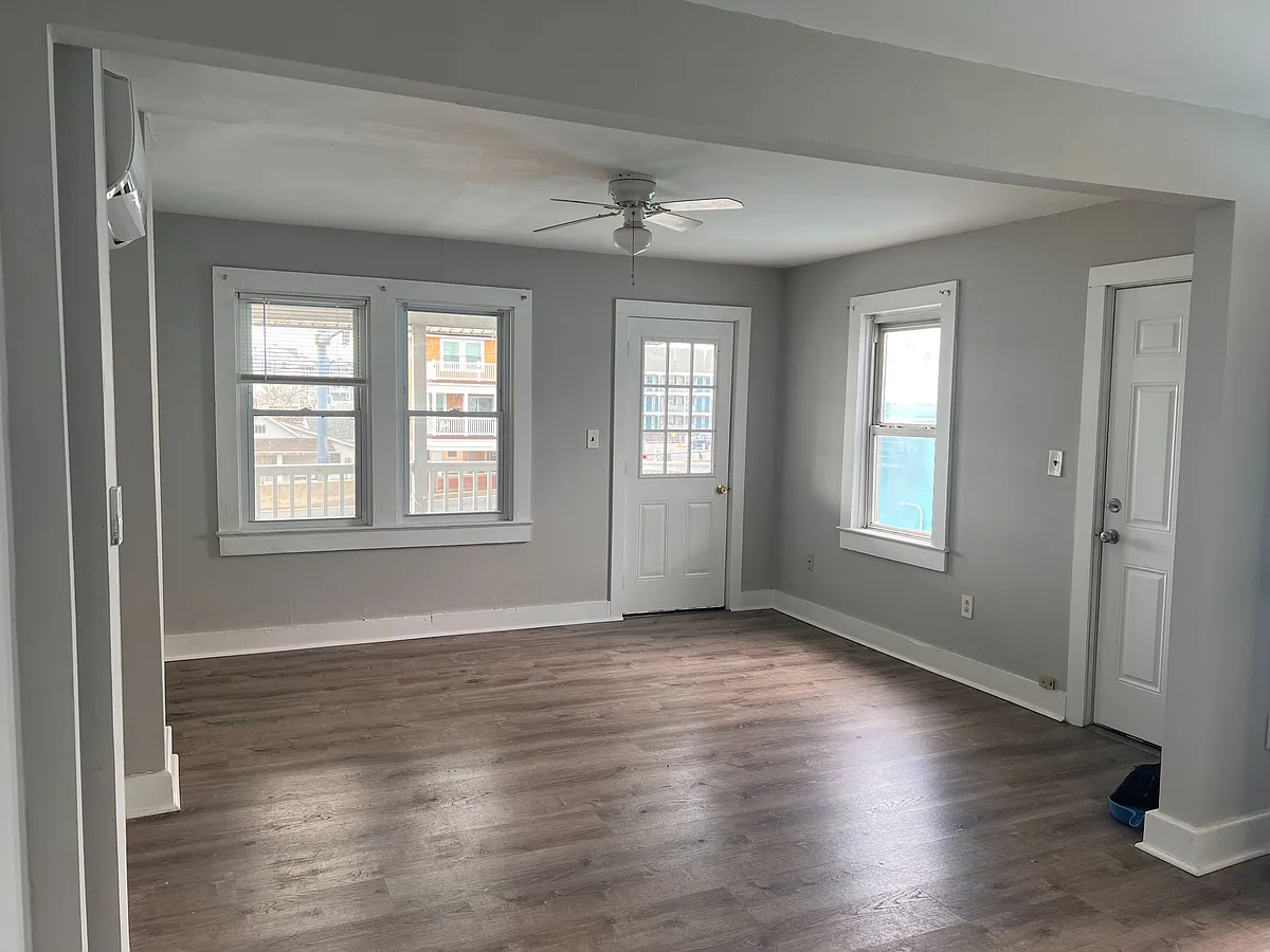 Photo 2 of 6 - 210 N Division St #2 - Ocean City, MD Building Photo - 210 N Division St #2