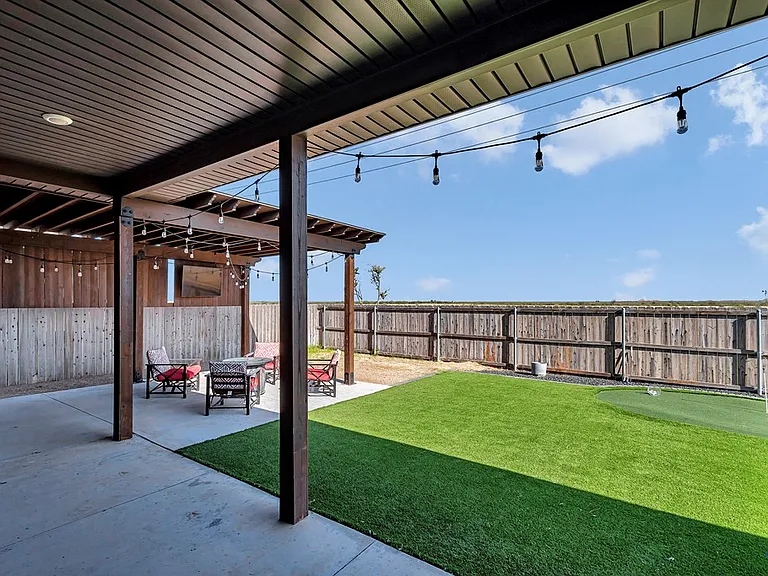 2405 Bastrop Ave — Photo 45
