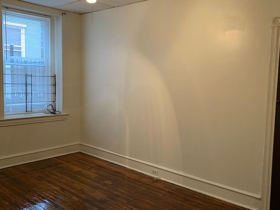 Master Bedroom 11'x14'