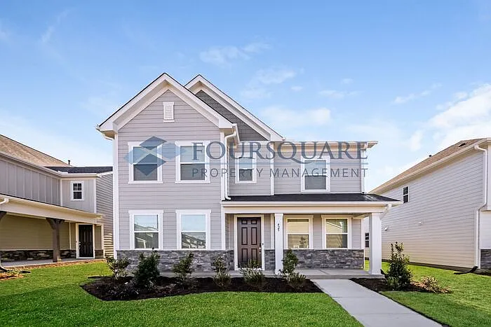 425 Canyon Spring Trl — Photo 1