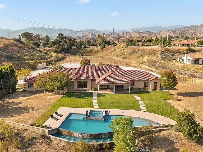 10727 W Stallion Ranch Rd — Photo 36