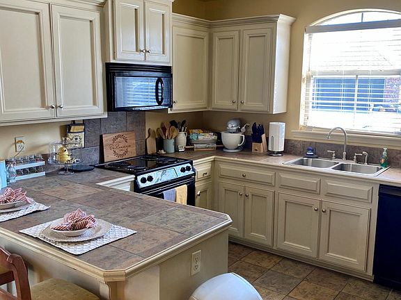 4th image of 109 Cherry Bark Ln