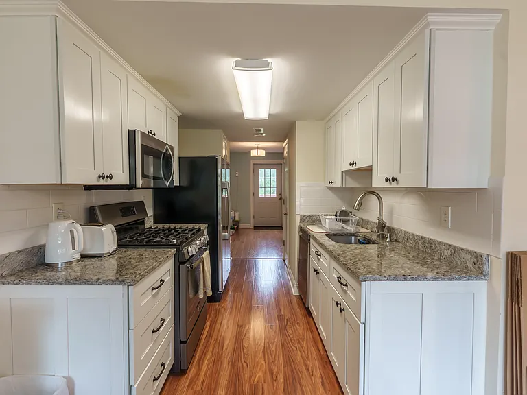 5776 Yellowrose Ct — Photo 2