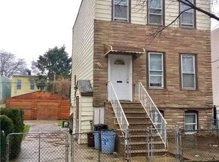 7164 70th St, Ridgewood, NY 11385