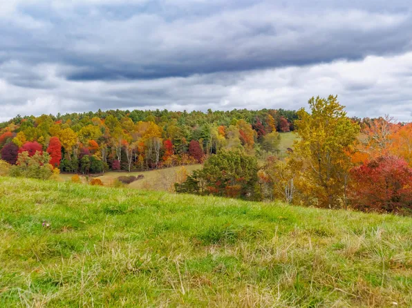 2190 Parkway Ln S, Floyd, VA 24091