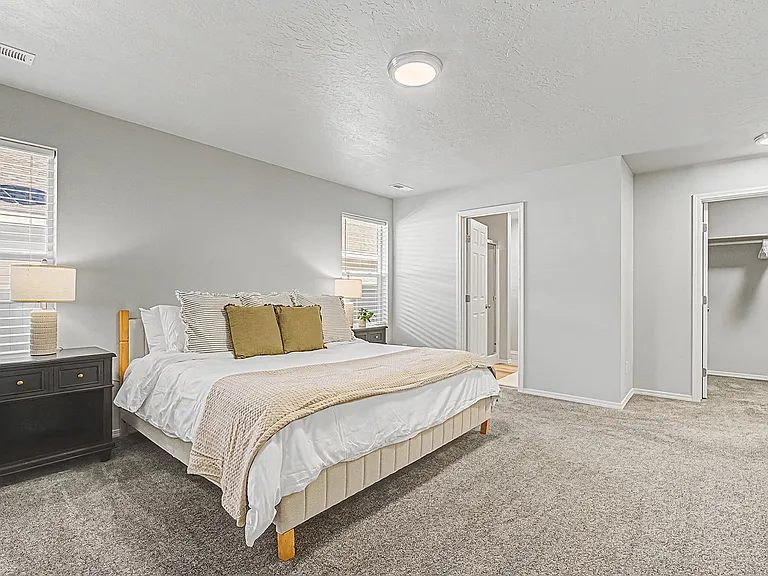 2742 W Balboa Dr — Photo 21