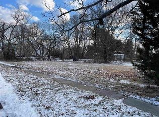301 Jefferson Ave, Woodbine, NJ 08270