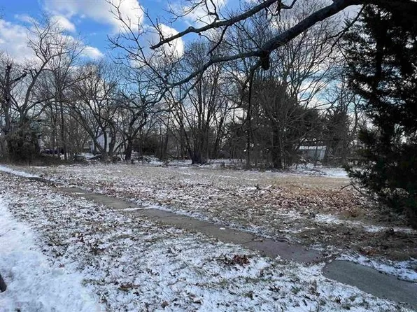 301 Jefferson Ave, Woodbine, NJ 08270