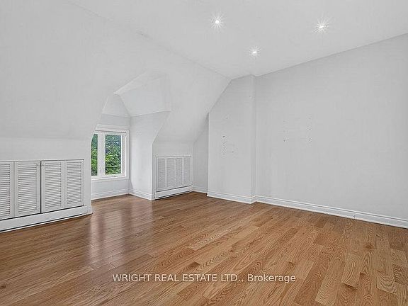 2nd image of 51 Albany Ave #2