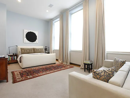 Sold by Sotheby's International Realty | media 35