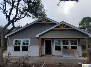 2439 Candlelight Dr, Canyon Lake, TX 78133
