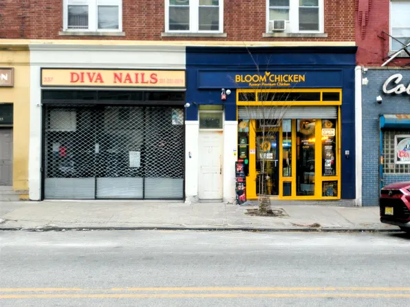 337 Martin Luther King Jr Drive image 1 of 24