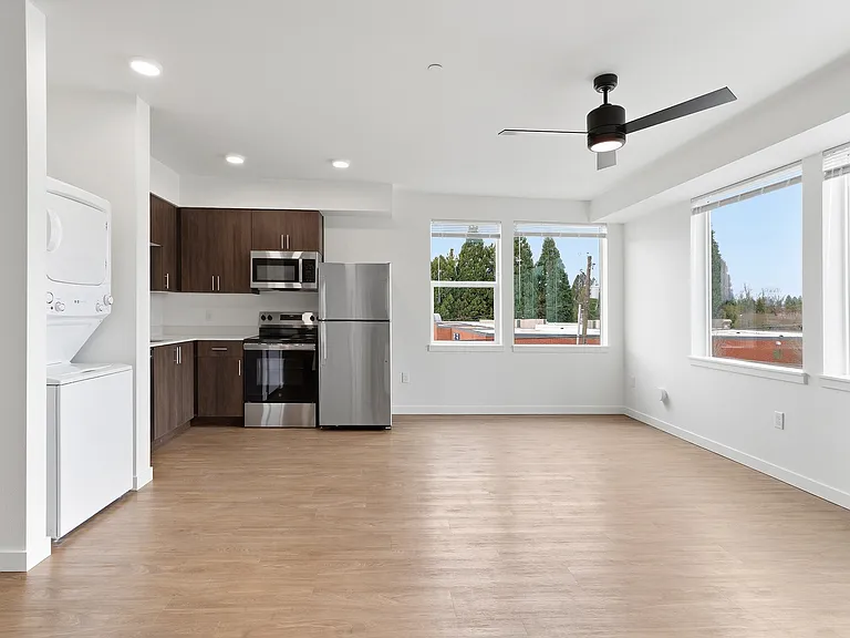 NW 99 Apartments — Photo 33