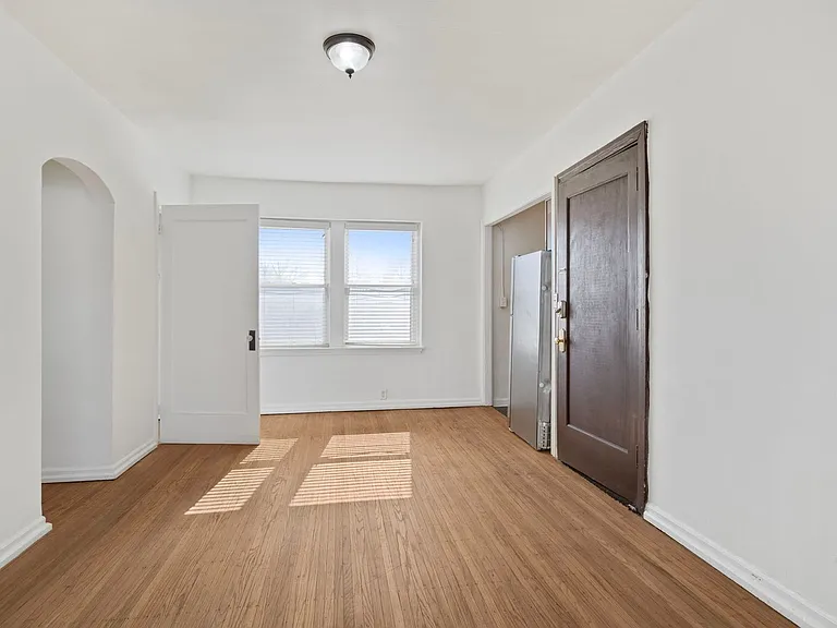 Butler Place Apartments — Photo 16